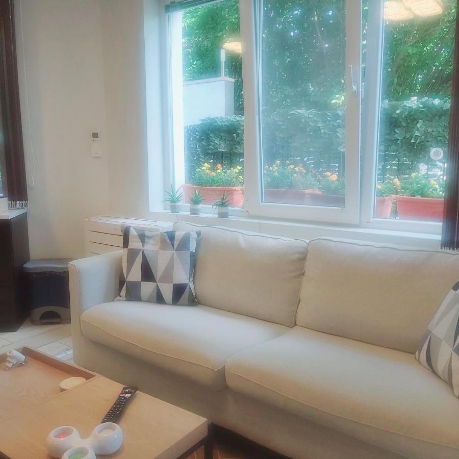 Saint Nicholas Varna Lovely 2 Bedroom Apartment With Sunny Garden Exterior photo